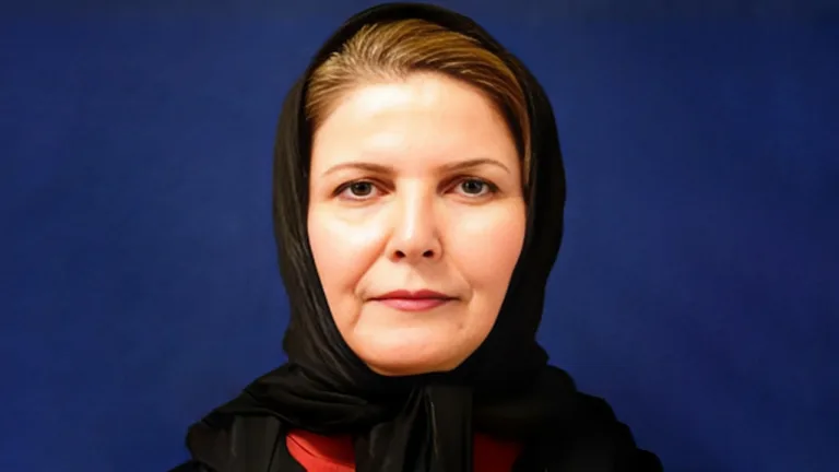 دکتر فاطمه اصفهانیان